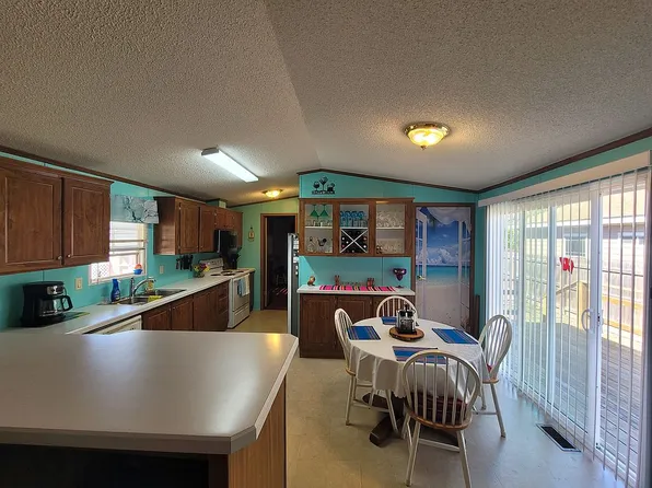 11 N Iowa St, Indian Lake, TX 78566