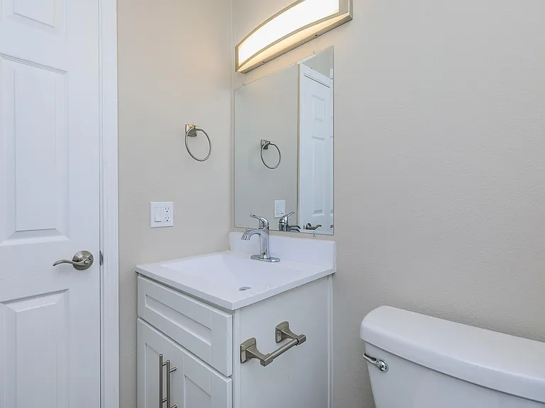 4401 Central Ave — Photo 64