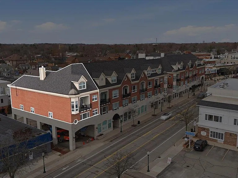 801 W Ann Arbor Trl #301 — Photo 57
