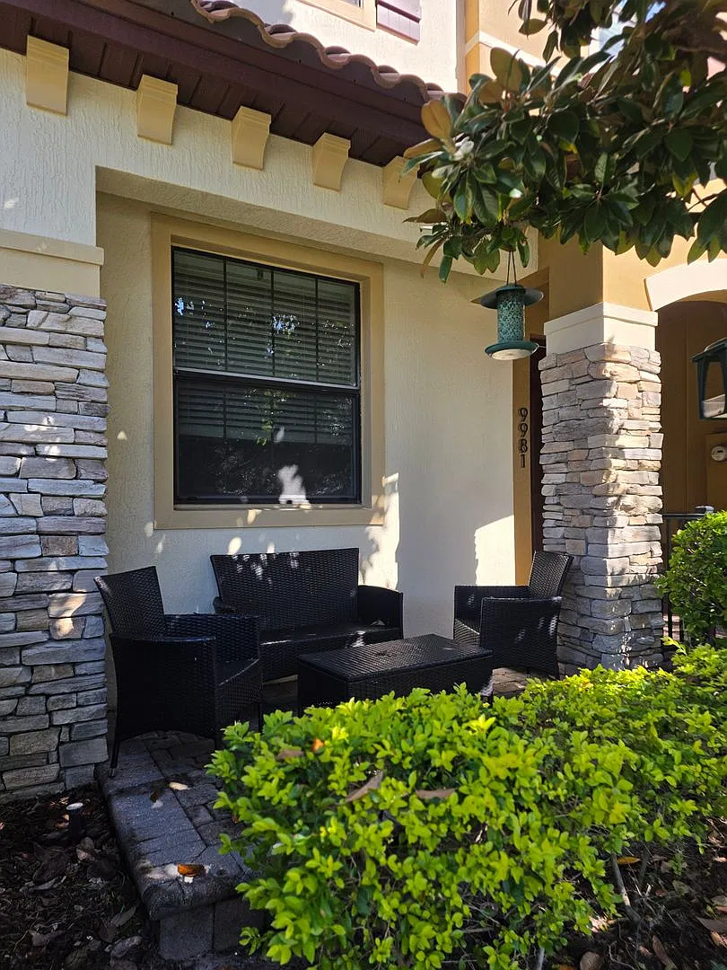 Townhouse in Eagle Creek-Lake Nona — Photo 2