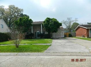 415 Holy Cross Pl, Kenner, LA 70065