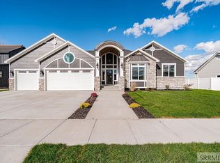 1571 Palm Springs Dr, Idaho Falls, ID 83404