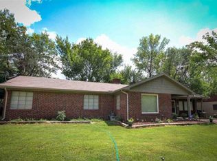 1576 N Matlock Dr, Wichita, KS 67208