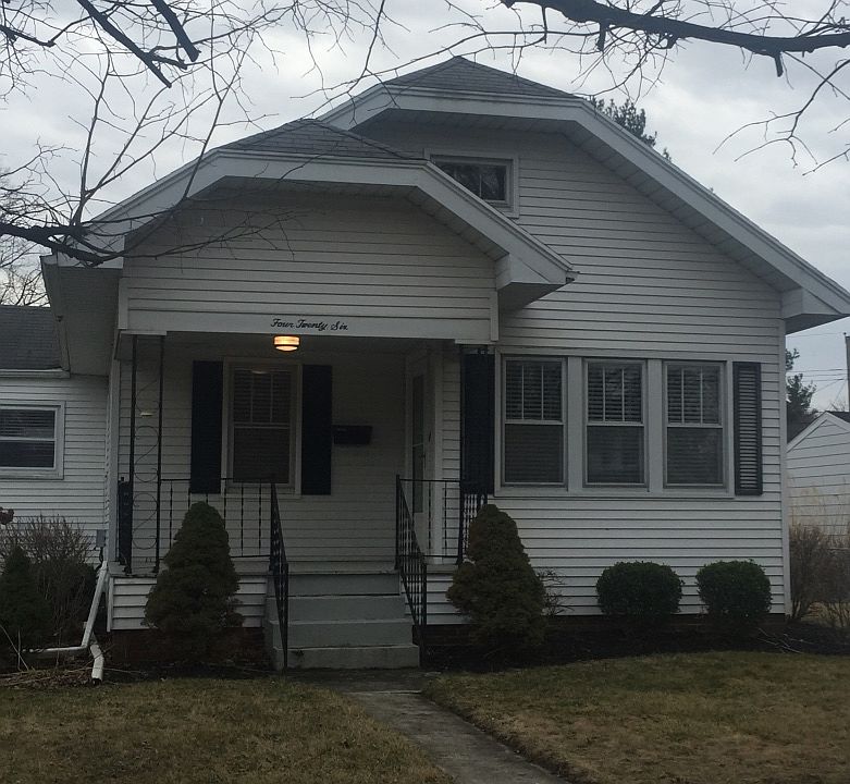 1st image of 426 W 6th St