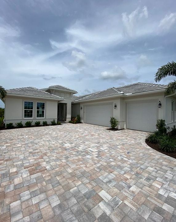 1st image of 3307 Ibiza Ln