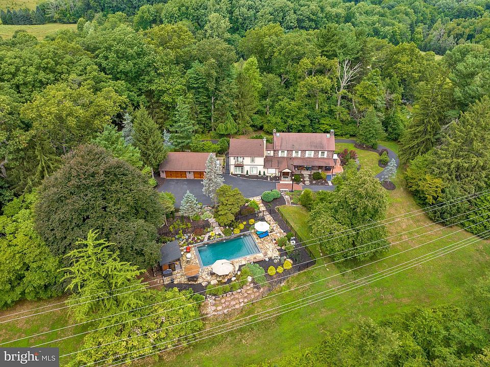 1st image of 459 Mount Penn Rd