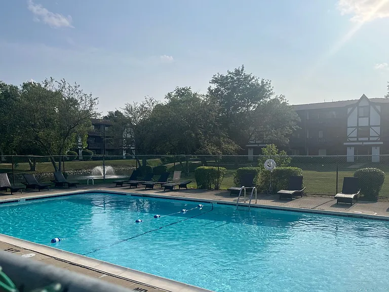 5 Cedar Ct #18 — Photo 16