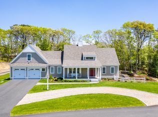 14 Lindsey Ln, Dennis, MA 02638