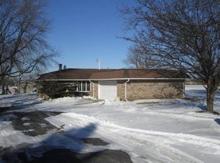 6061 Keller Dr, Sun Prairie, WI 53590