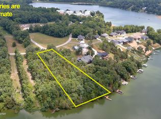 20 Doe Valley Pkwy W, Brandenburg, KY 40108