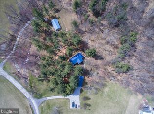 312 Railroad Ln, Orrtanna, PA 17353