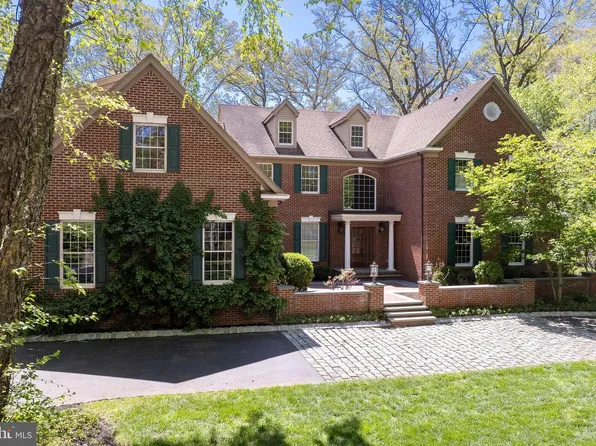 12 Cliffview Ct, Princeton Junction, NJ 08550