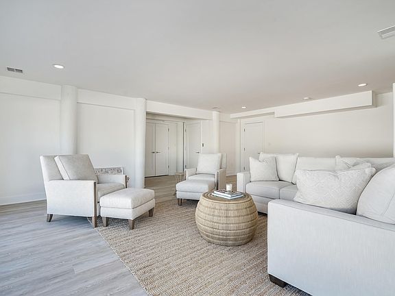 3rd image of 3 Arts Ln