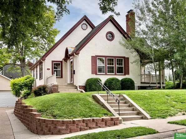 5642 Poppleton Ave, Omaha, NE 68106