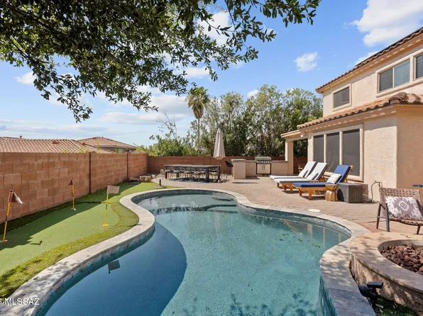 10196 N Nine Iron Dr, Oro Valley, AZ 85737