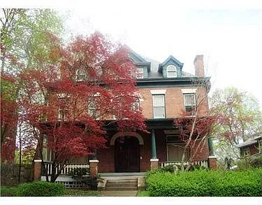 5649 Northumberland St photo 1
