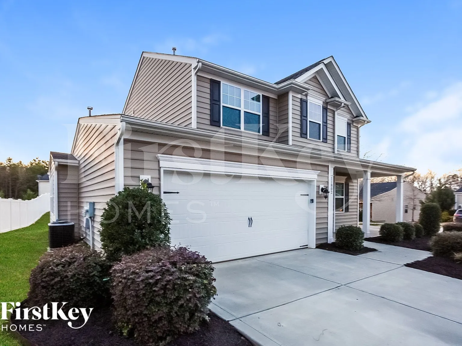 3 bed, 2.5 bath, 1878 sqft, $2,755 — Photo 2