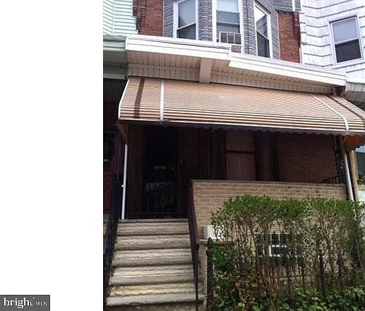 1st image of 2525 S Percy St