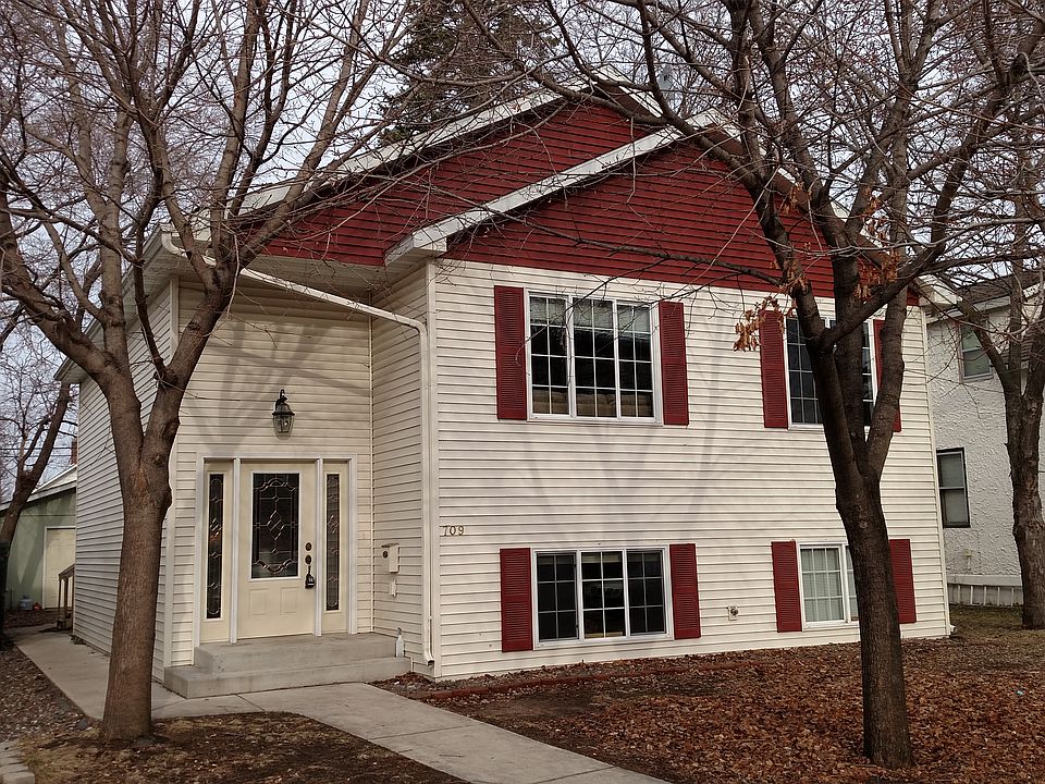 1st image of 709 17th Ave S
