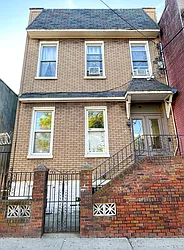 1726 Gates Avenue  image 1 of 16