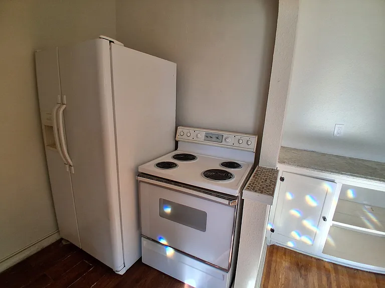 Kitchen (7)_12232025