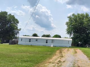 225 Big Hurricane Rd, Smithville, TN 37166