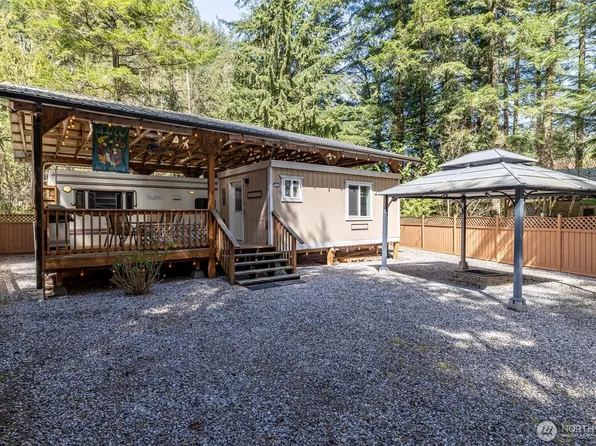 1028 Maple Lane, Sumas, WA 98295