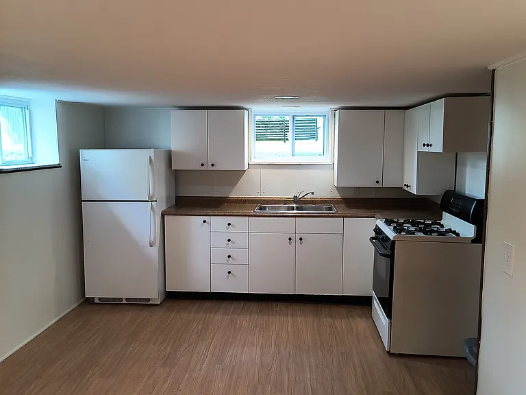 1125 E Clark Rd #5 — Photo 2