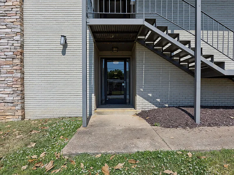 6680 Charlotte Pike #C1 — Photo 25