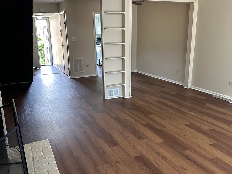 7380 Country Brook Dr — Photo 7