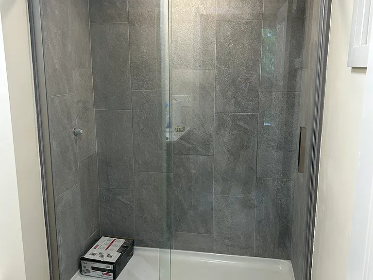 50 King St #3 — Photo 20