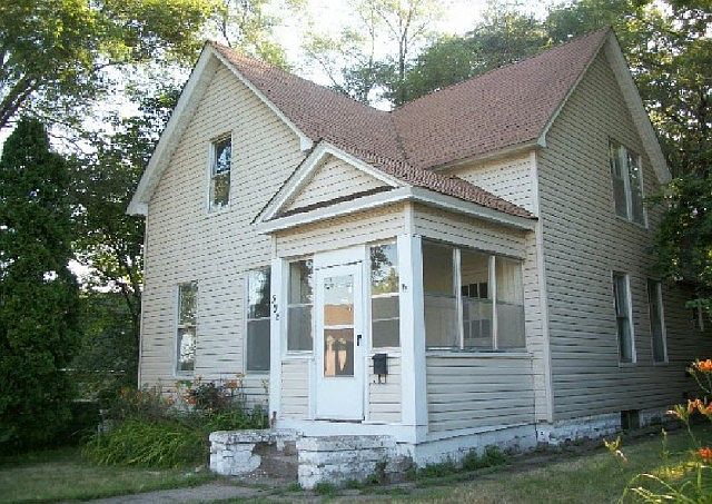 1st image of 598 Oakdale Ave