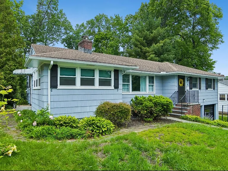 31 Albright Cir — Photo 11