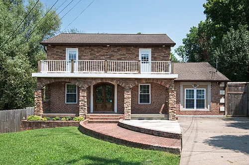 4036 Creekside Dr Photo 1