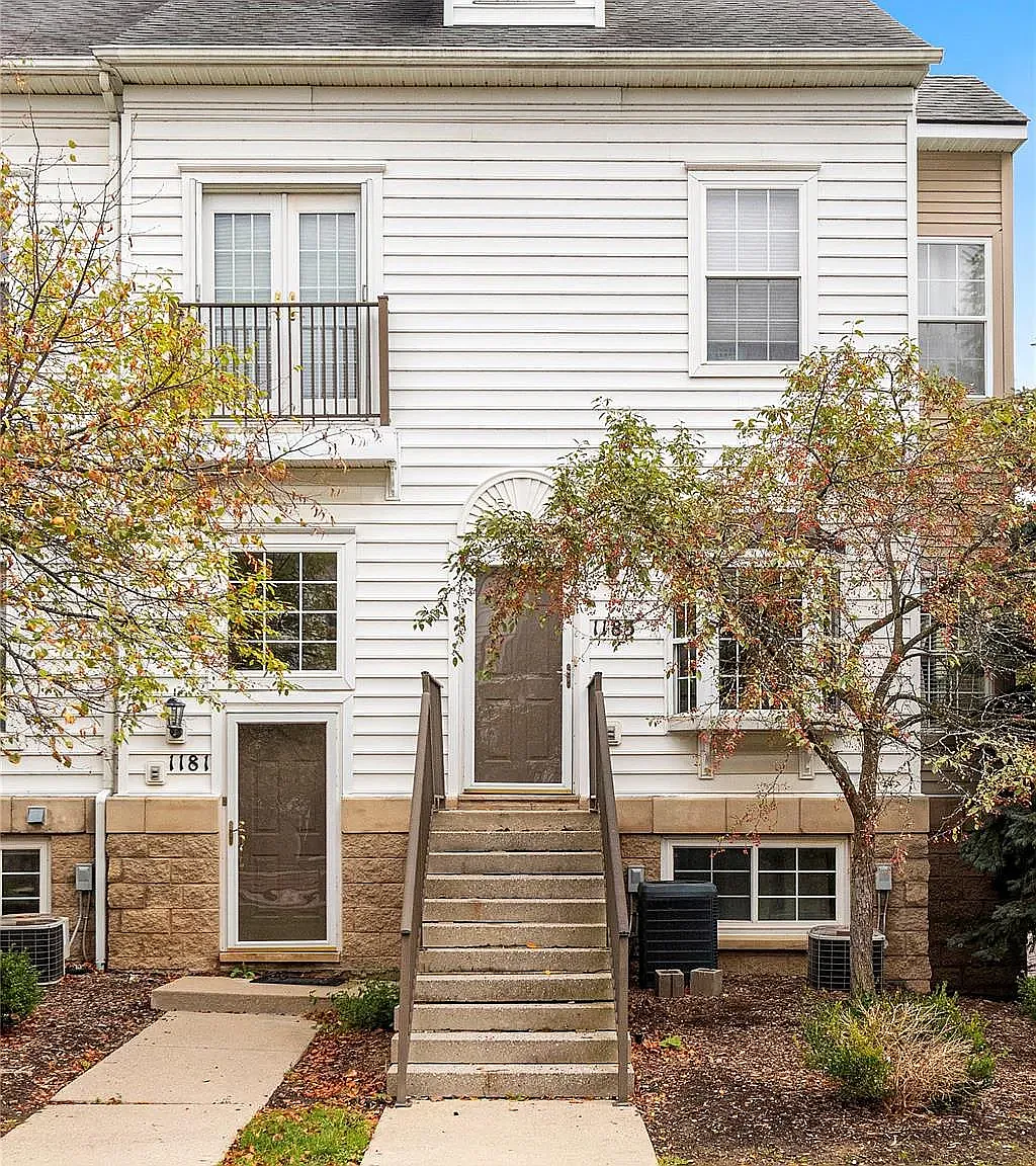 3 bed, 1268 sqft, $2,800 — Photo 1