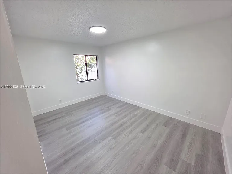5307 NW 93rd Ave — Photo 5