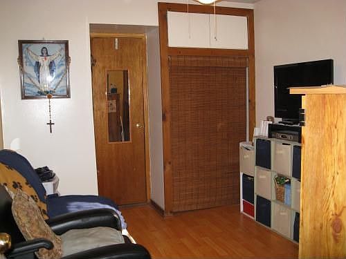 2nd image of 1461 E 91st St