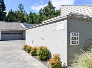 2284 Knolls Hills Circle, Santa Rosa, CA 95405