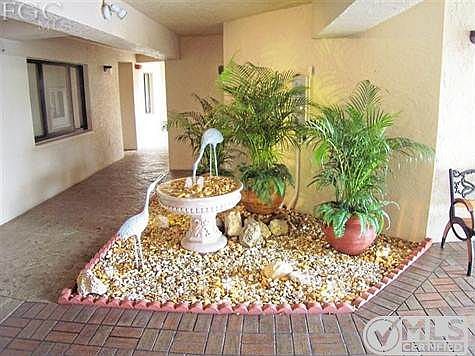 4th image of 4510 N Key Dr APT 704