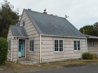 1837 NE 20th St, Lincoln City, OR 97367