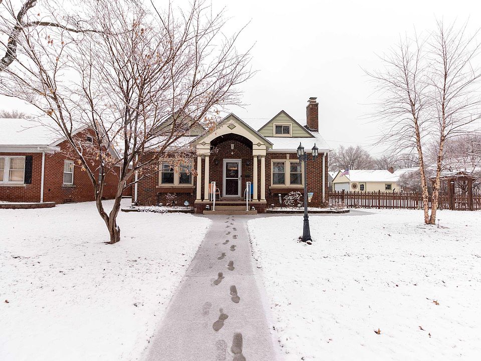 1st image of 2915 24th Ave #A