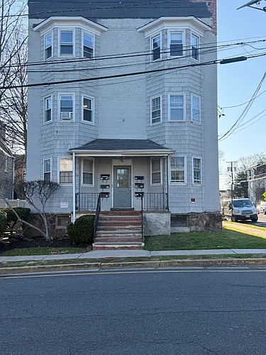 9 Cedar St #3R Photo 1