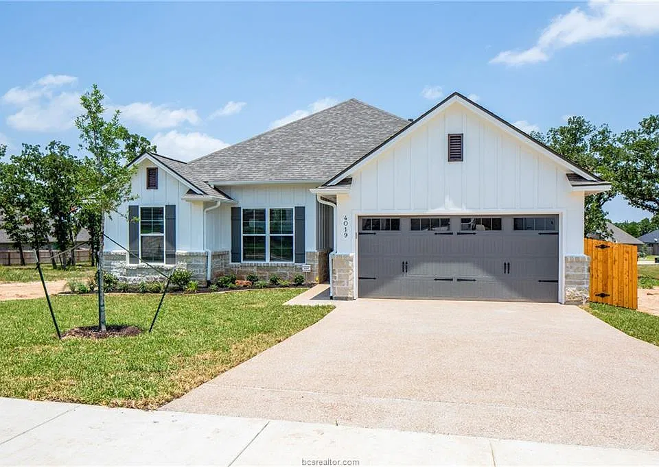 3911 Brownway Dr