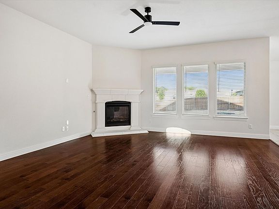 2nd image of 2949 Open Range Dr