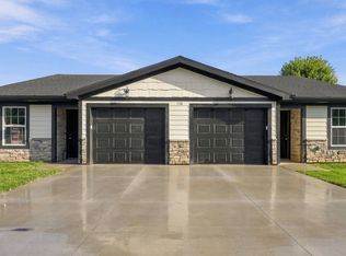 116 W Cannon Dr, Lone Jack, MO 64070