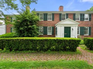 4 Gray Gdns W, Cambridge, MA 02138