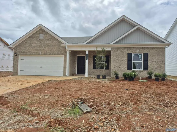329 Emma Way, New Market, AL 35761