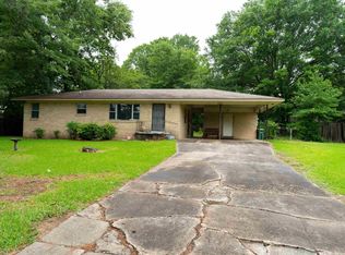 5114 Loetscher Ln, Little Rock, AR 72209