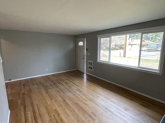 3rd image of 5624 88th St NE