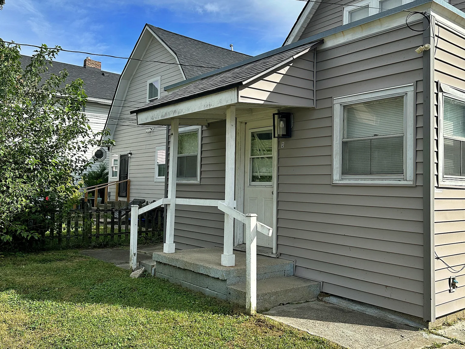 1 bed, 1.0 bath, 400 sqft, $699 — Photo 2